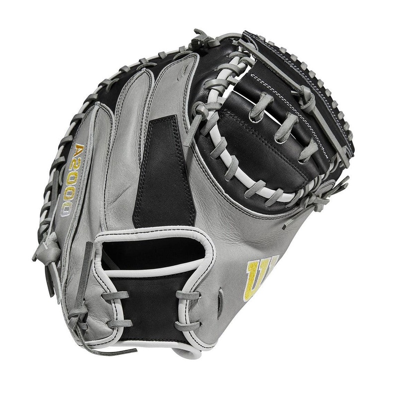 2024 Wilson A2000 M2 33.5″ Catcher’s Mitt