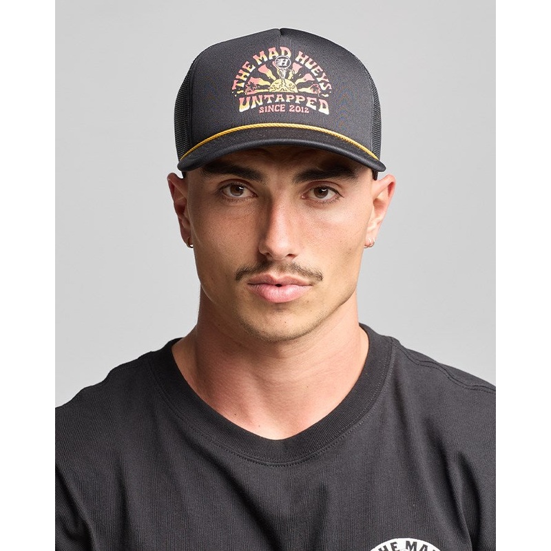 The Mad Hueys UNTAPPED | FOAM TRUCKER BLACK OSFM