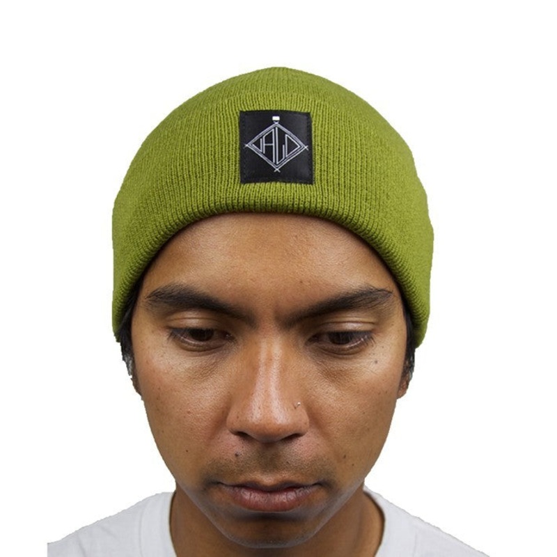 19 hundred beanie olive