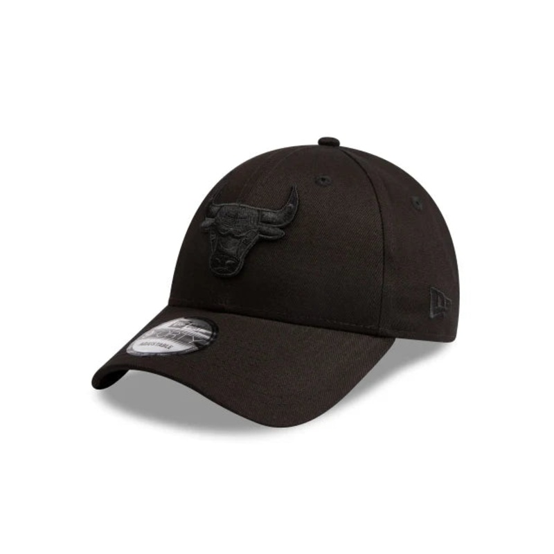 New Era Chicago Bulls Black on Black 9FORTY OSFM