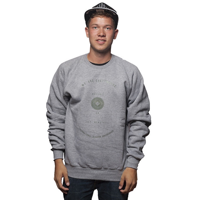 WeAreEverywhere Sweater M
