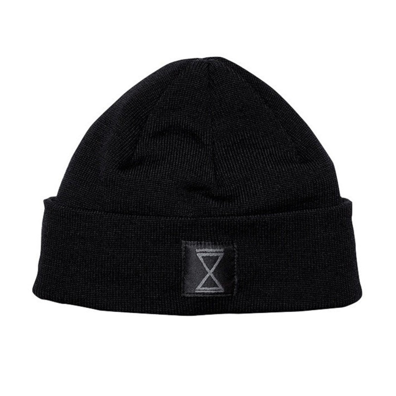 short beanie “SMOOTH”