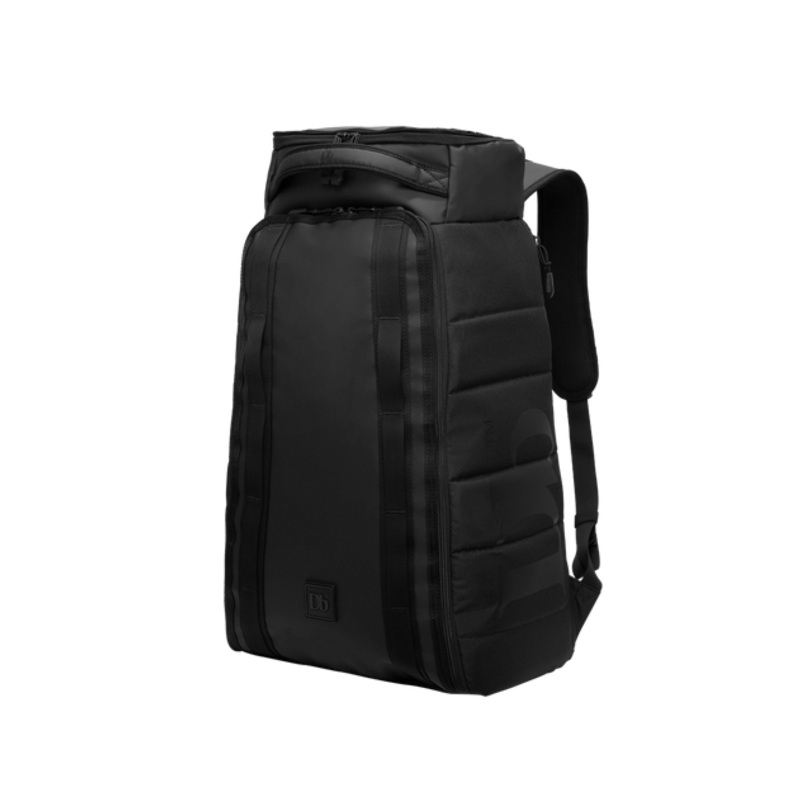 Hugger Backpack 30L Black Out 15/16 Black Out