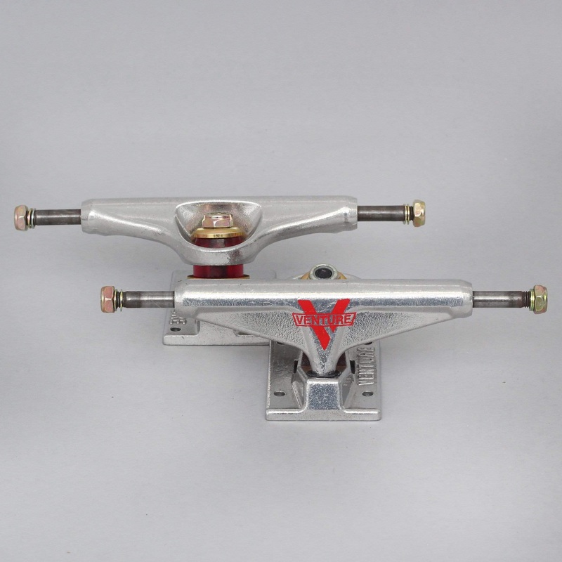 Venture 5.25 Low Skateboard Trucks Polished Red Logo