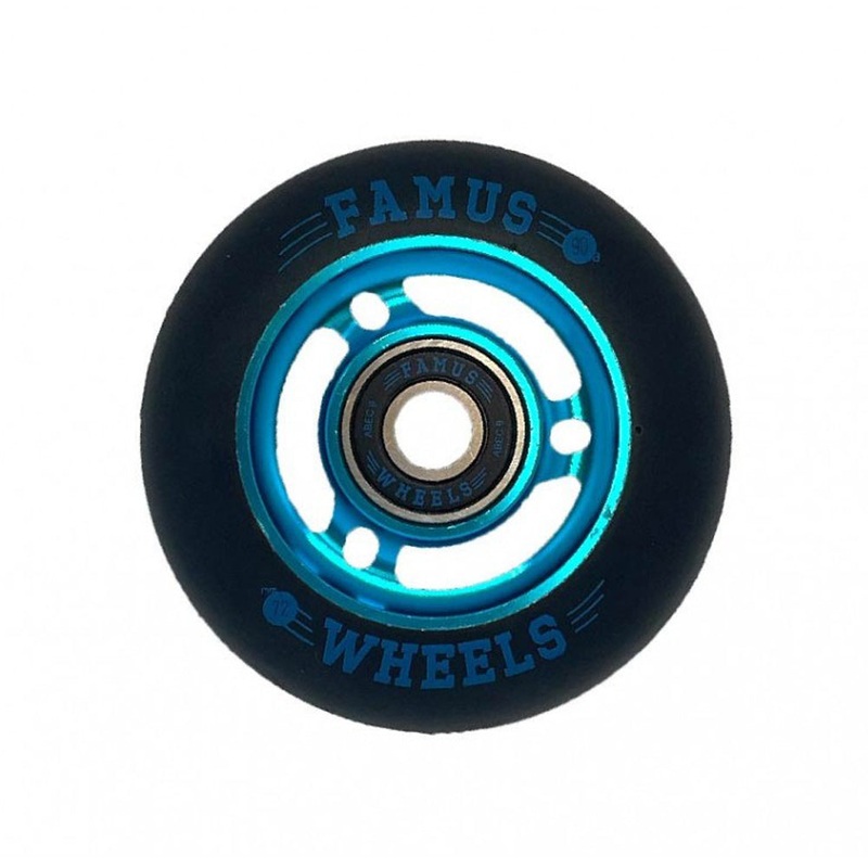 Metal Core 72mm/90A black/blue 4-pack + bearings