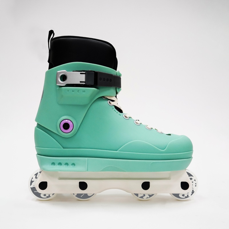 THEM SKATES – 909 – CHIHIRO – COMPLETE SKATES X-SMALL (6-6.5 US)