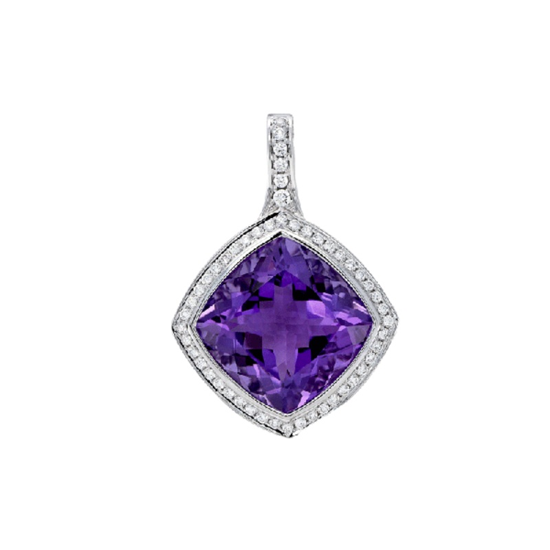 18ct Gold  London Topaz  Pendants