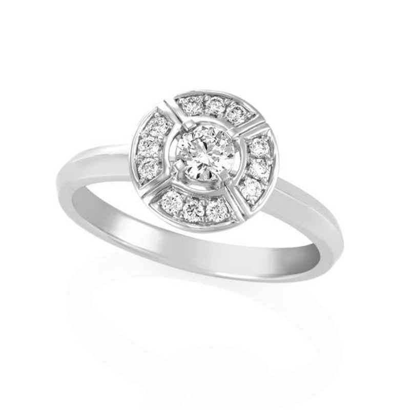18ct White Gold Circle Design with Round Brilliant-cut Diamond Claw Centre Ring
