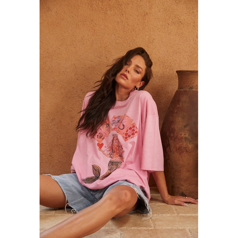 THE VERY OVERSIZED LUCKY MERMAID TEE – BRIGHT PINK XXS