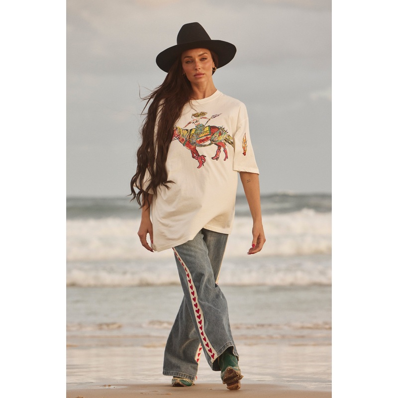 THE VERY OVERSIZED WORDS HAVE POWER TEE – MARSHMELLOW XXS