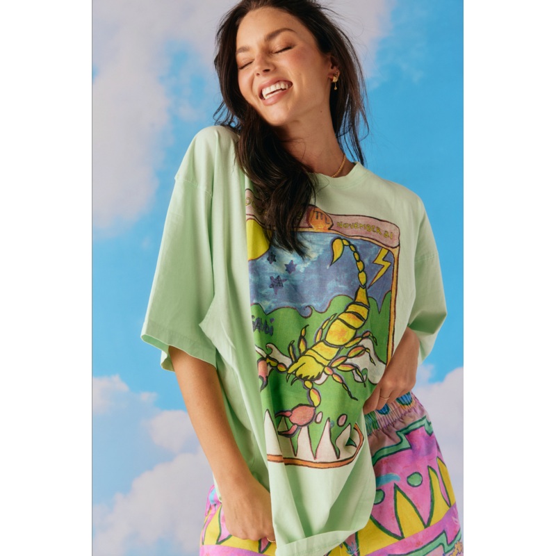 THE VERY OVERSIZED SCORPIO TEE – BAY XXS