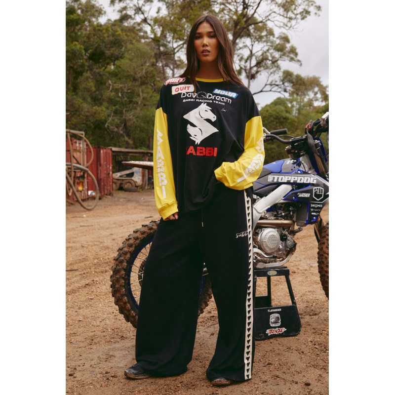 THE DON’T QUIT YOUR DAY DREAM LONG SLEEVE TEE – BLACK XXS