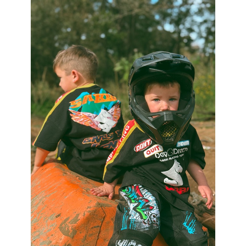 THE KID’S DON’T QUIT YOUR DAY DREAM TEE – BLACK 2