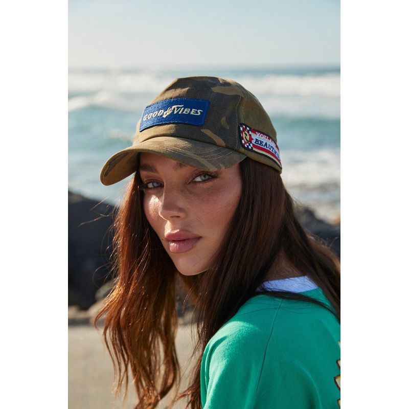 GOOD VIBES CAP – CAMO O/S