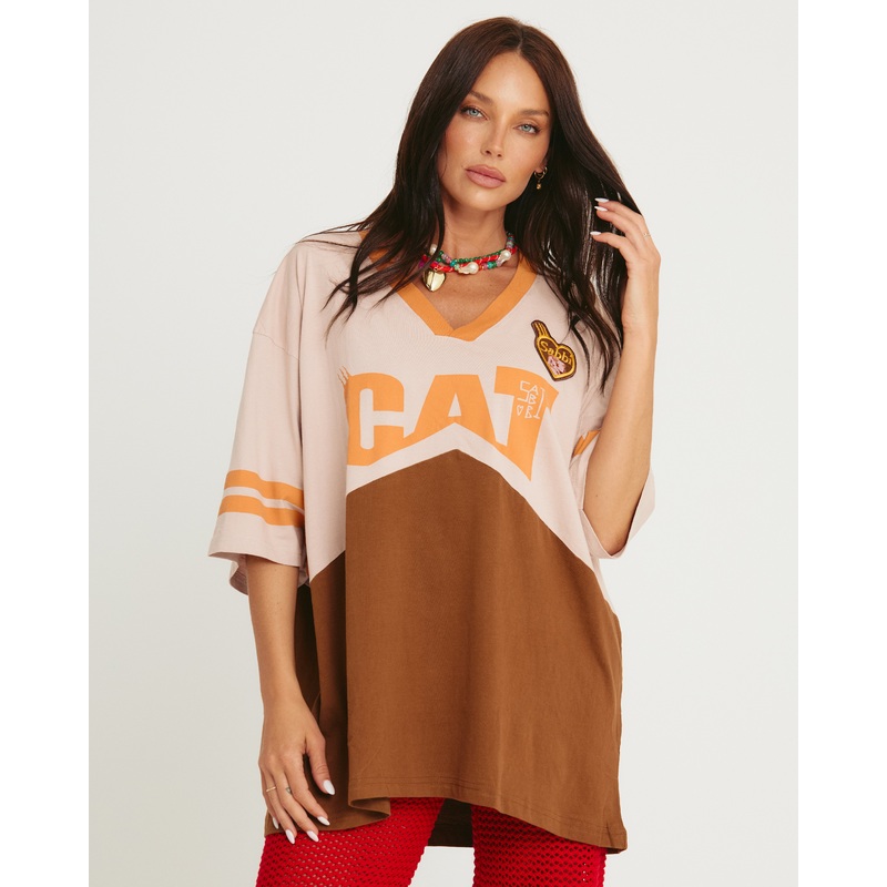 THE VERY OVERSIZED CAT V NECK TEE – PEACH & BROWN XXS