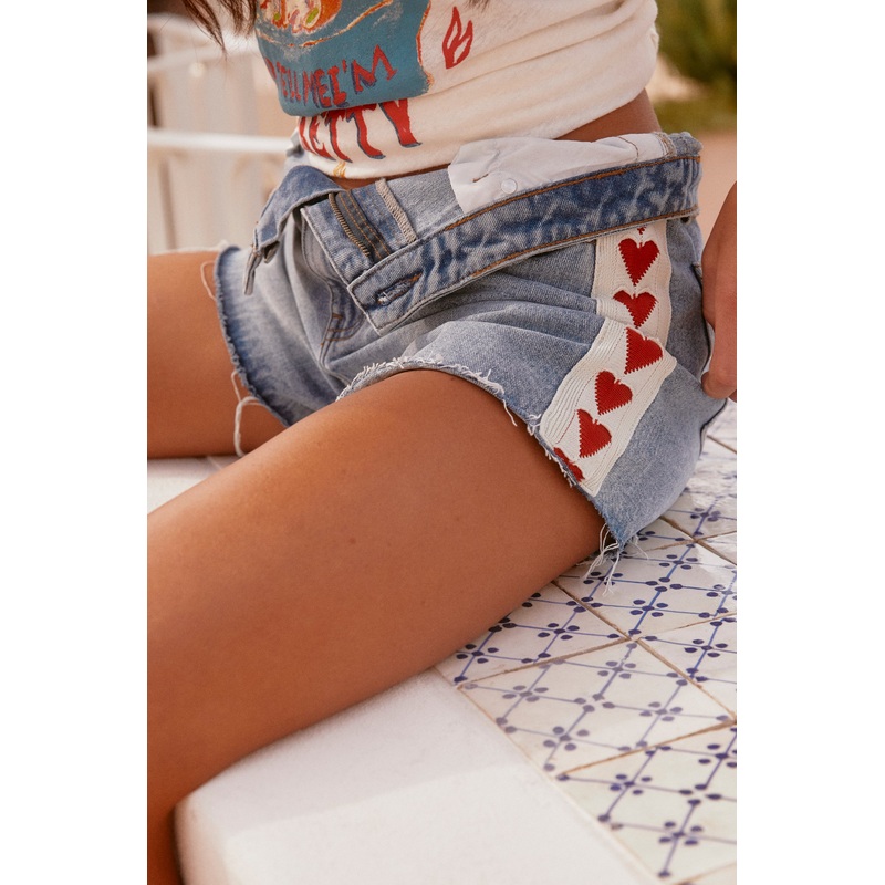 THE RAVING HEARTS DENIM SHORTS – WHITE/RED XS