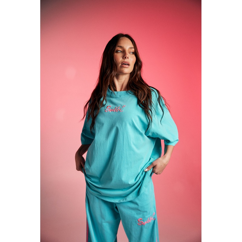 THE VERY OVERSIZED STANDOUT TEE – FLURO BLUE XXS