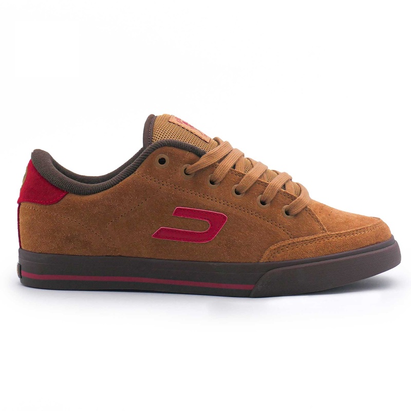 50 TM 8.5 US (41 EU) Suede ICPM-Iced Coffee/Pica Red/ Mustang