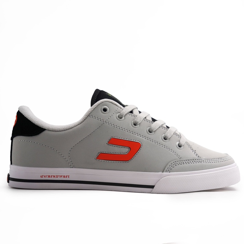 50 Tm 8.5 US (41 EU) LRBF-Lunar Rock/Black/Flame SYNTHETIC NABUCK