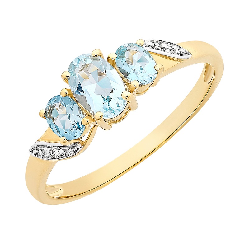 9ct Gold Aquamarine & Diamond Ring