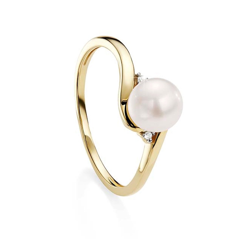 9ct gold pearl & diamond ring