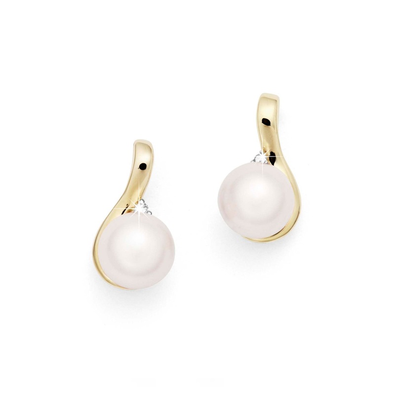 9ct gold pearl & diamond studs
