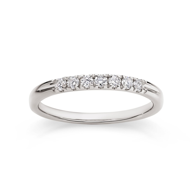9ct white gold 1/4ct diamond ring