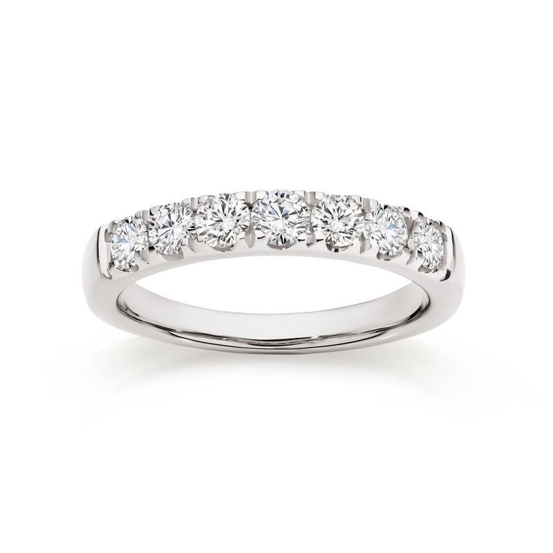 9ct white gold 1ct diamond ring