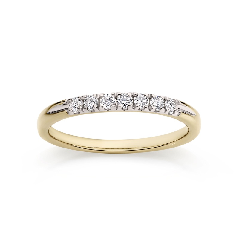 9ct gold 1/4ct diamond ring