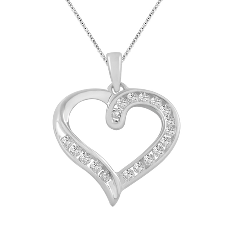 9ct white gold 0.28ct diamond heart pendant