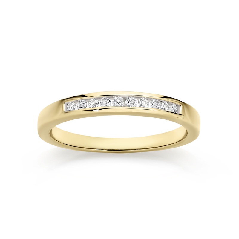 9ct gold 0.15ct diamond ring